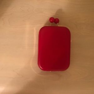 New Elizabeth Arden Red Kiss & Lock Bag w/ Removable Gold Chain